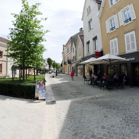 Chartres Coeur de Ville, beau 2 pièces chaleureux et lumineux,Parking et Wifi ! Esterno foto